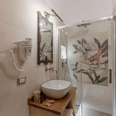 Nocleg ze śniadaniem Palazzo Giunta - Porta Marina Ortigia 4*