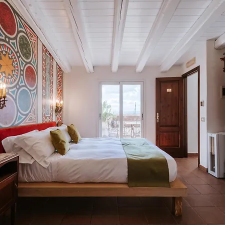 Palazzo Giunta - Porta Marina Ortigia Отель типа 