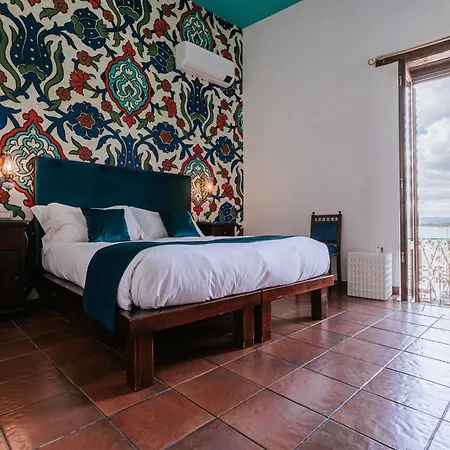 Palazzo Giunta - Porta Marina Ortigia 4*