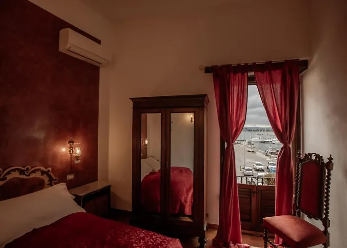 Palazzo Giunta - Porta Marina Ortigia Отель типа 