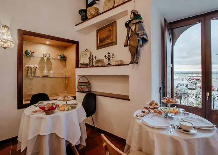 Palazzo Giunta - Porta Marina Ortigia Отель типа 