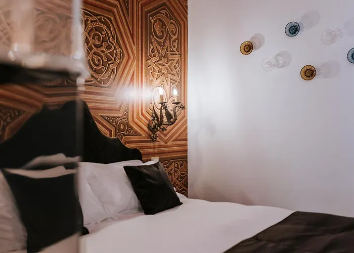Palazzo Giunta - Porta Marina Ortigia 4*